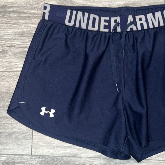Under Armour Shorts Blue Womens Small - Picture 2 of 5